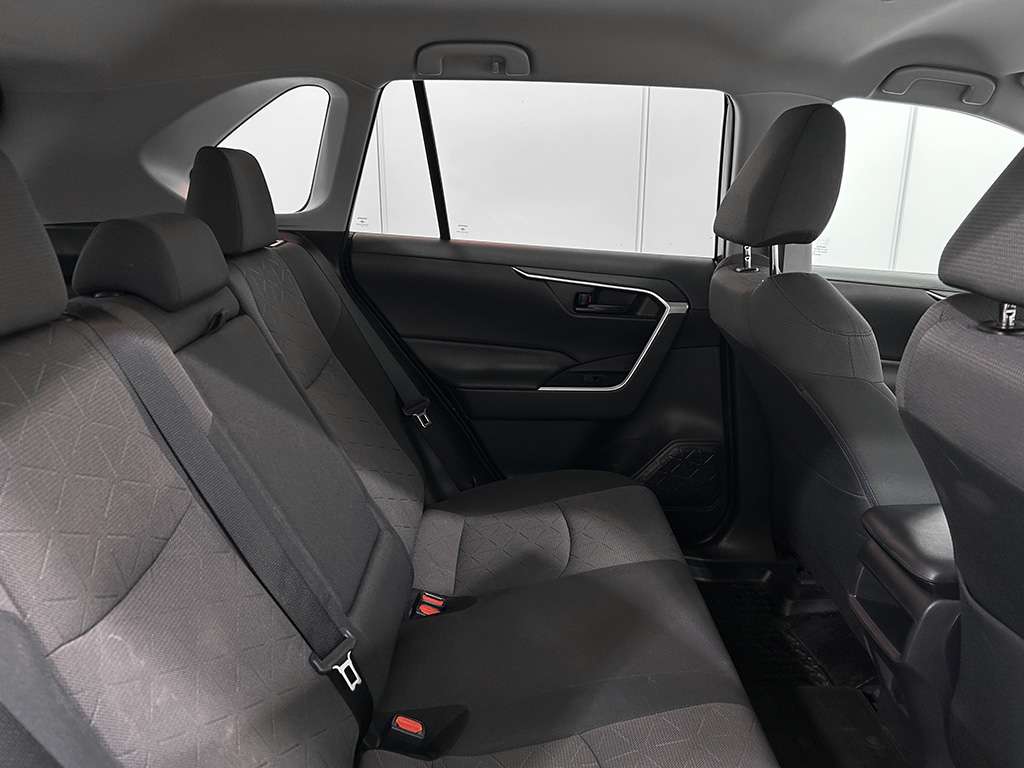 2019 Toyota Rav4 - Image 28