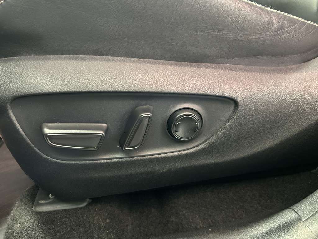 2019 Toyota Rav4 - Image 36