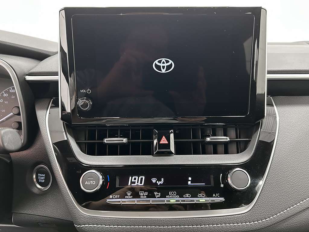2024 Toyota Corolla Hatchback - Image 26