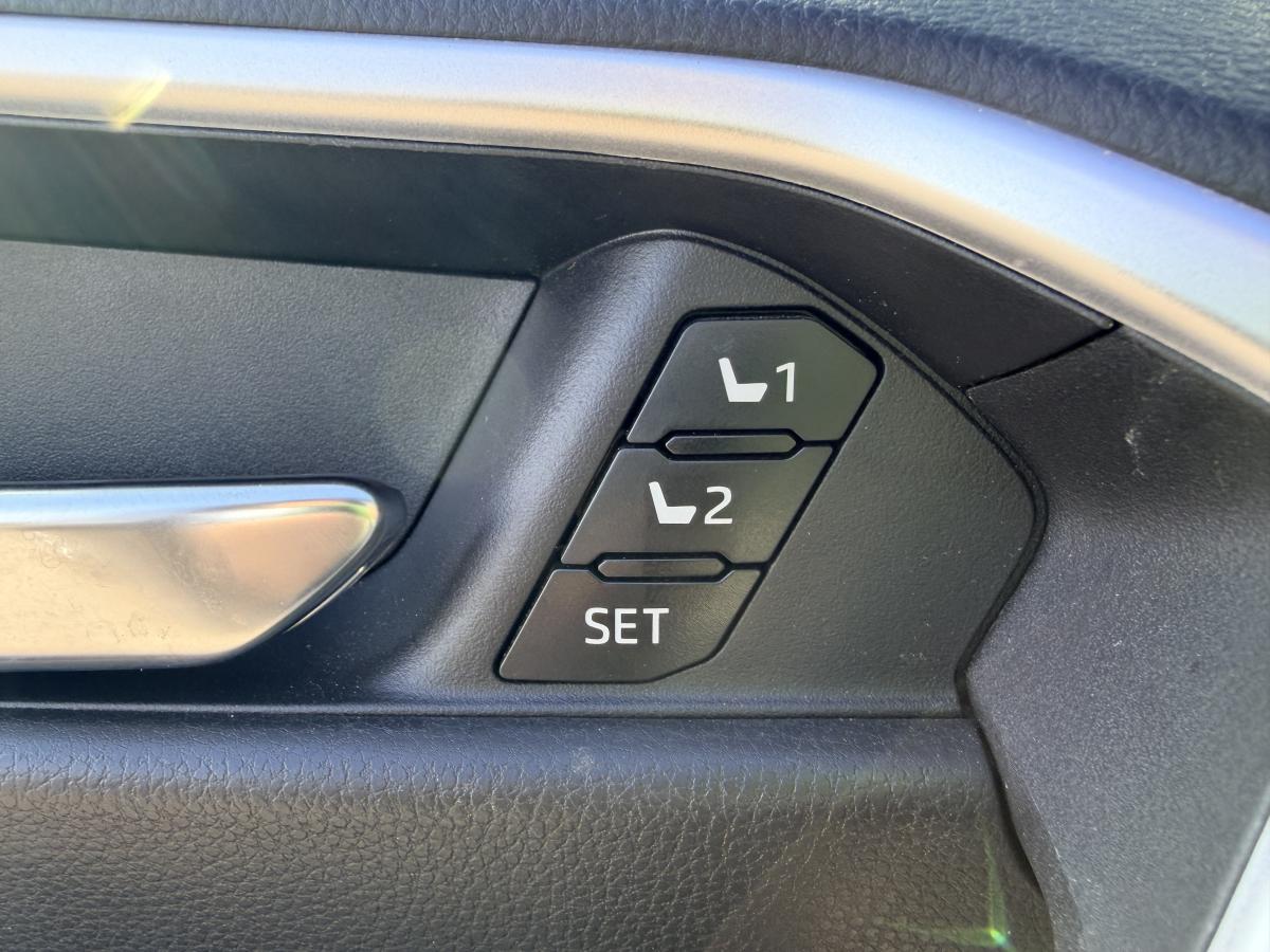 2024 Toyota RAV4 - Image 38