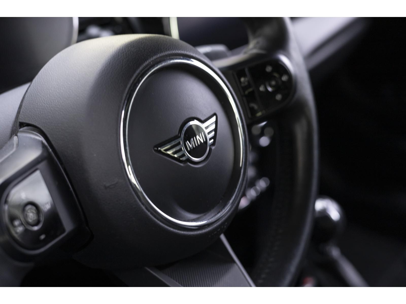 2022 Mini Cooper S - Image 28
