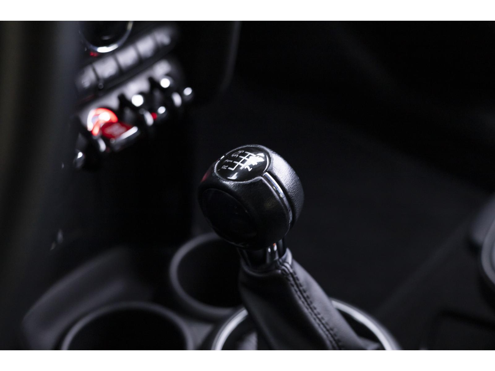 2022 Mini Cooper S - Image 29