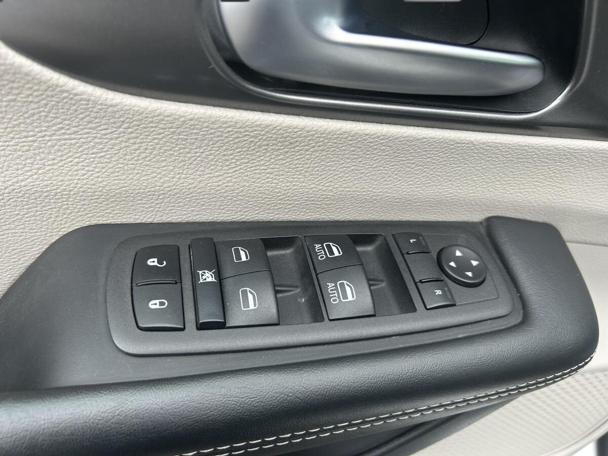 2023 Chrysler Pacifica - Image 472