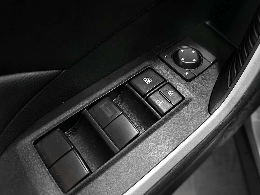 2025 Toyota Rav4 - Image 58
