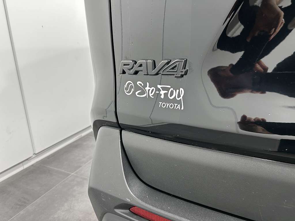 2023 Toyota Rav4 - Image 23