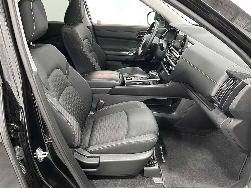 2023 Nissan Pathfinder - Image 39