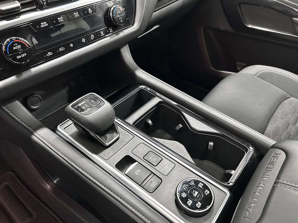 2023 Nissan Pathfinder - Image 44