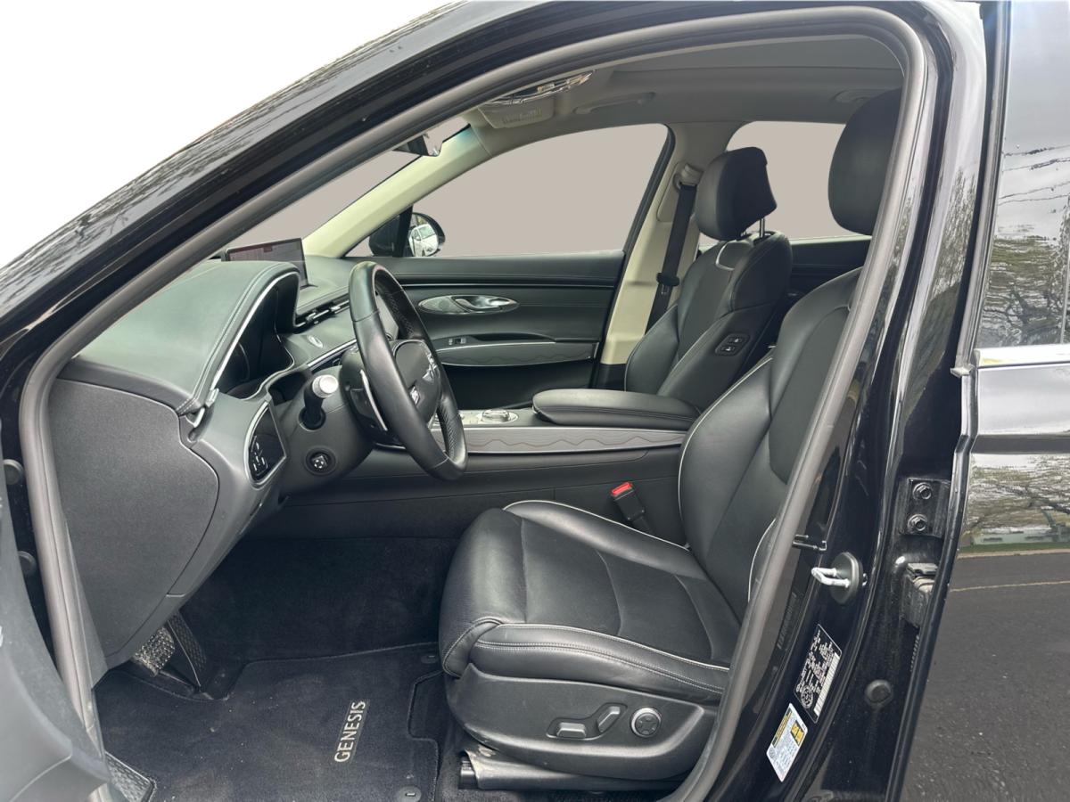 2022 Genesis GV70 - Image 138