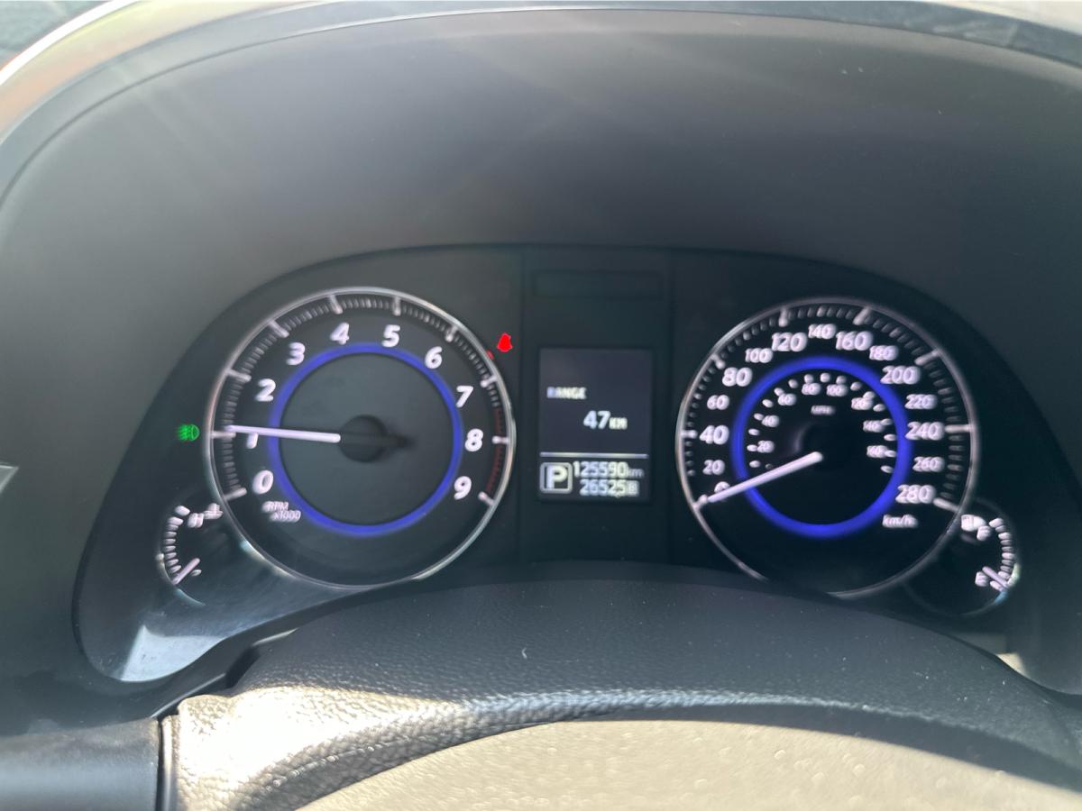 2017 Infiniti QX70 - Image 44