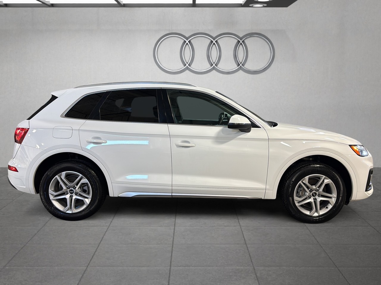 2021 Audi Q5 - Image 3