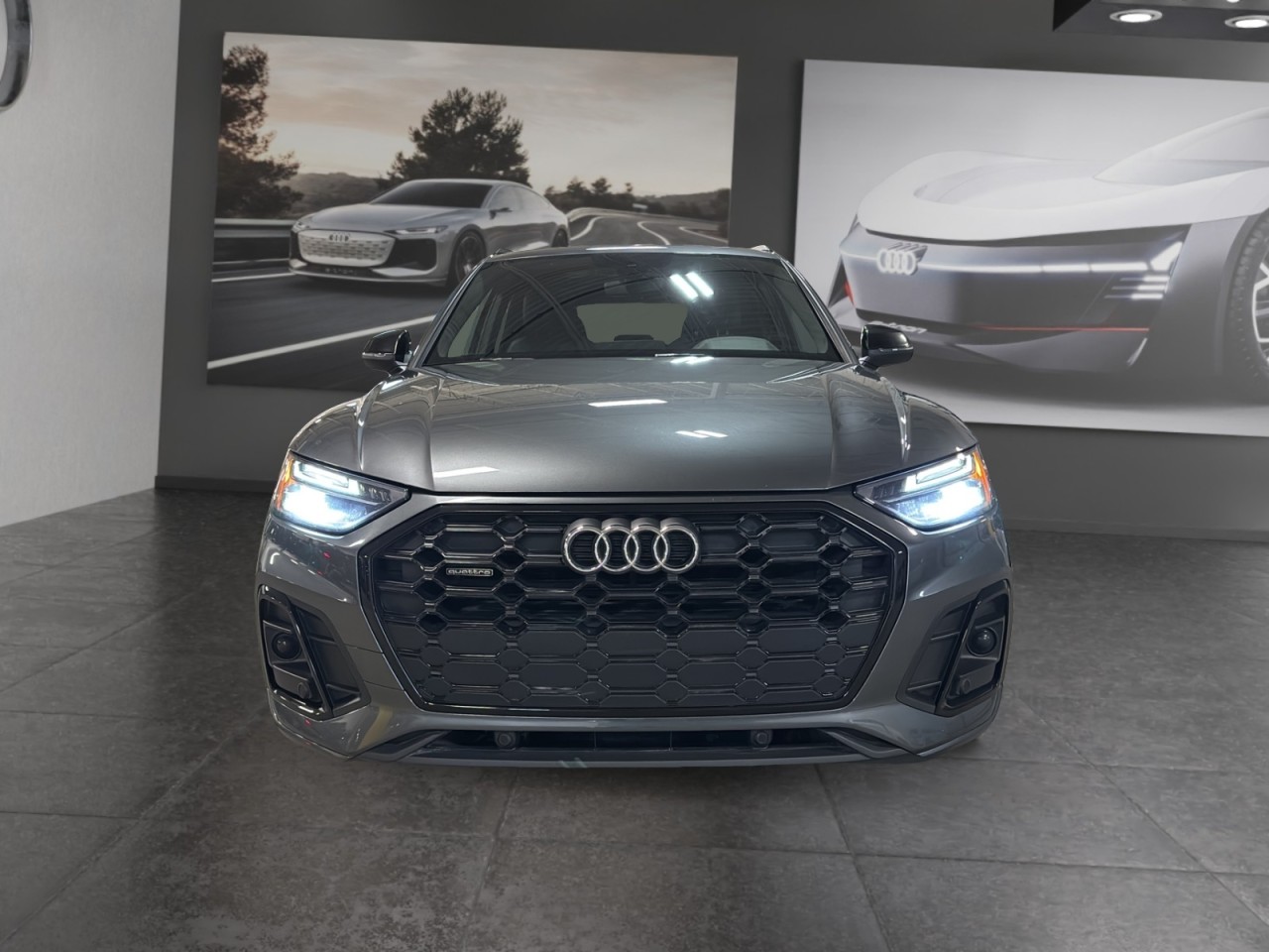 2022 Audi Q5 - Image 2