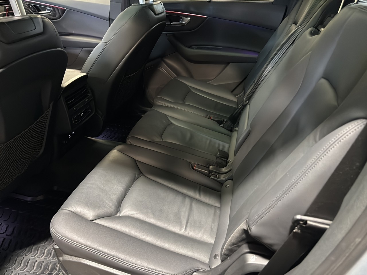 2023 Audi Q7 - Image 7