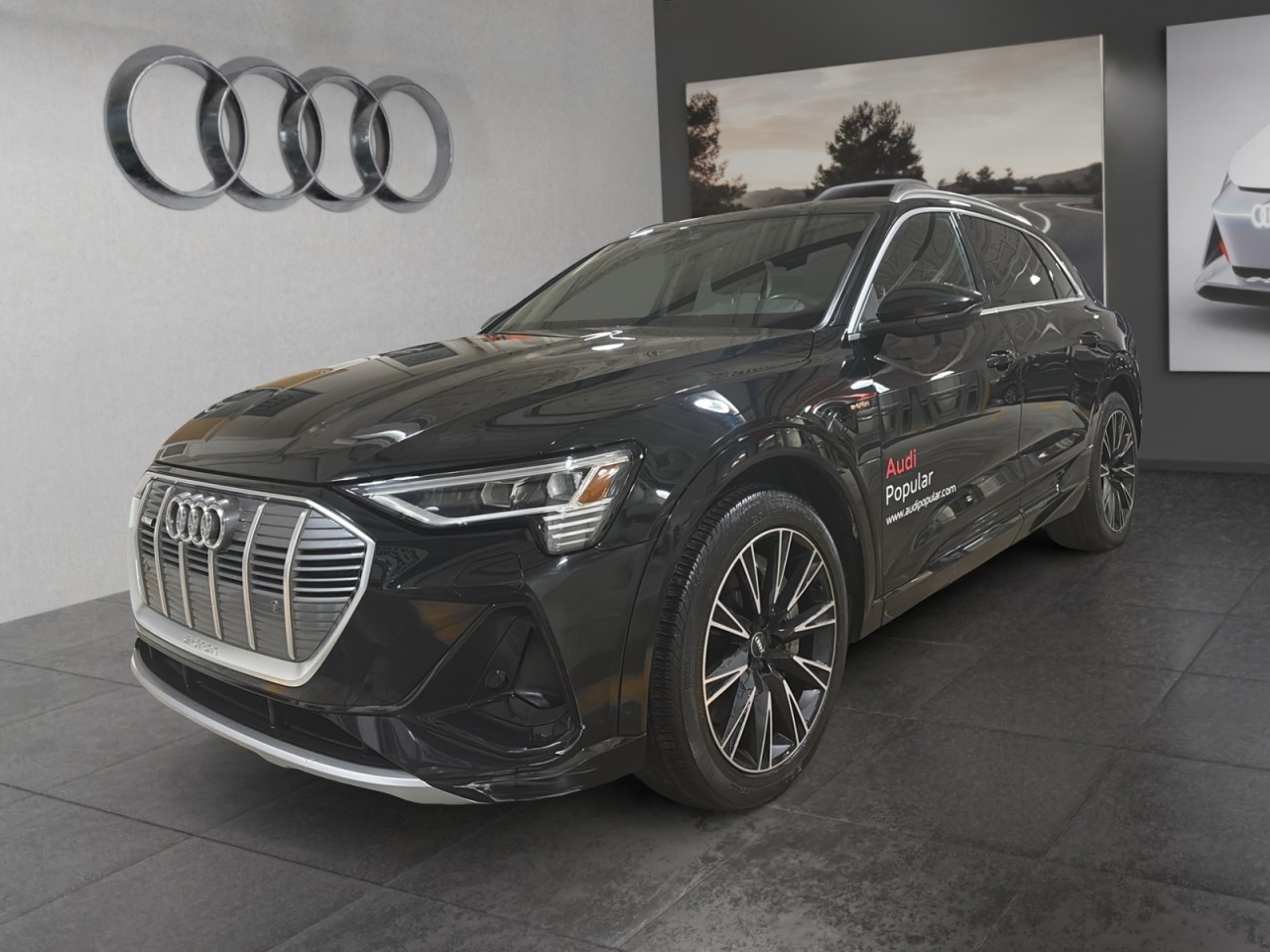 2023 Audi e-tron - Image 3