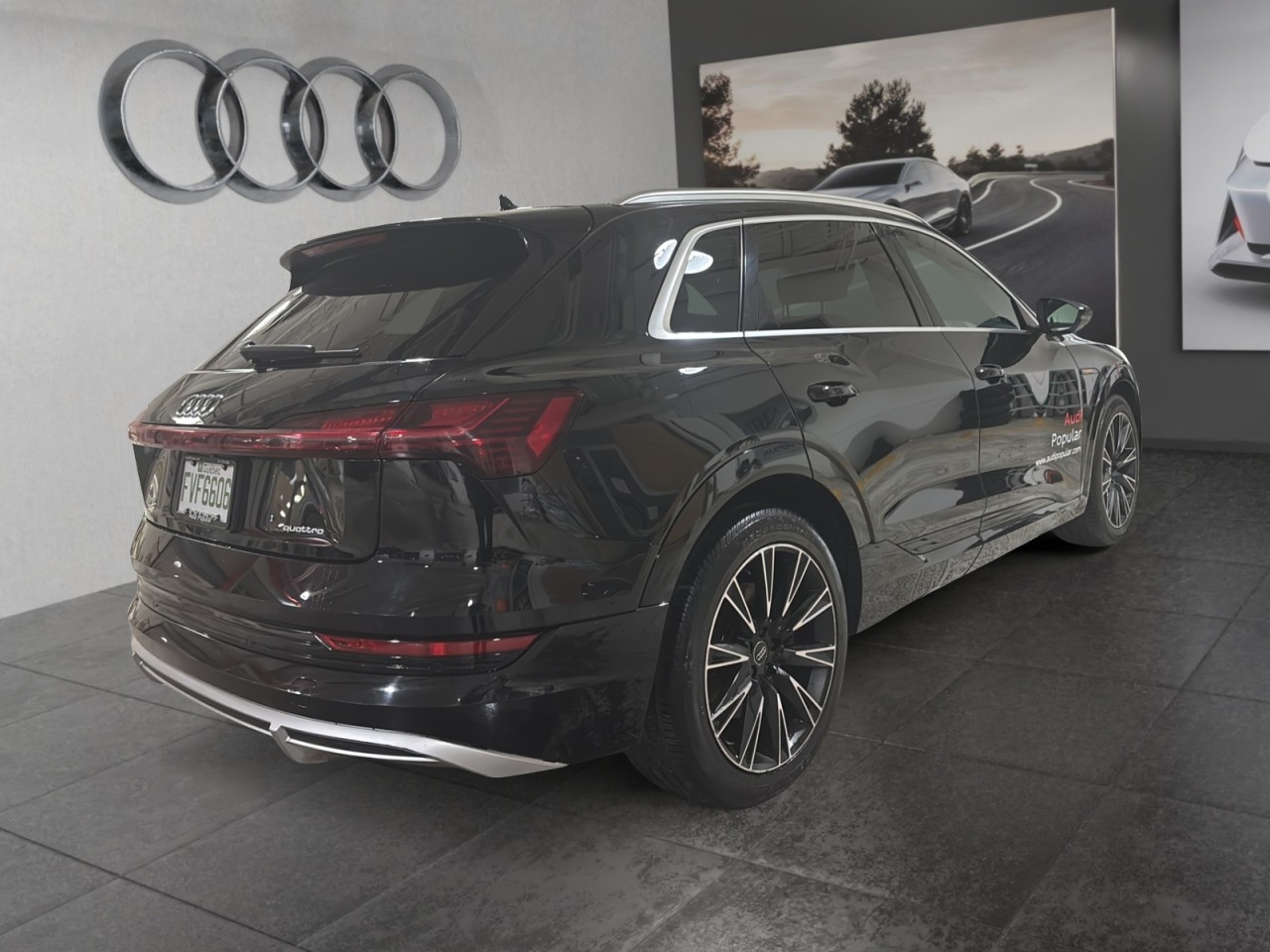 2023 Audi e-tron - Image 6
