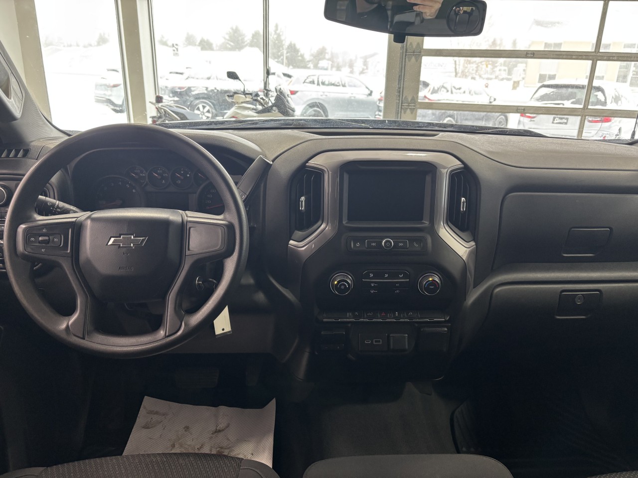2021 Chevrolet Silverado 1500 - Image 10