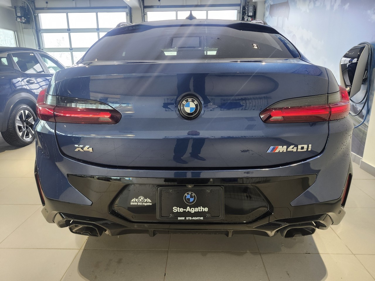 2023 BMW X4 - Image 5