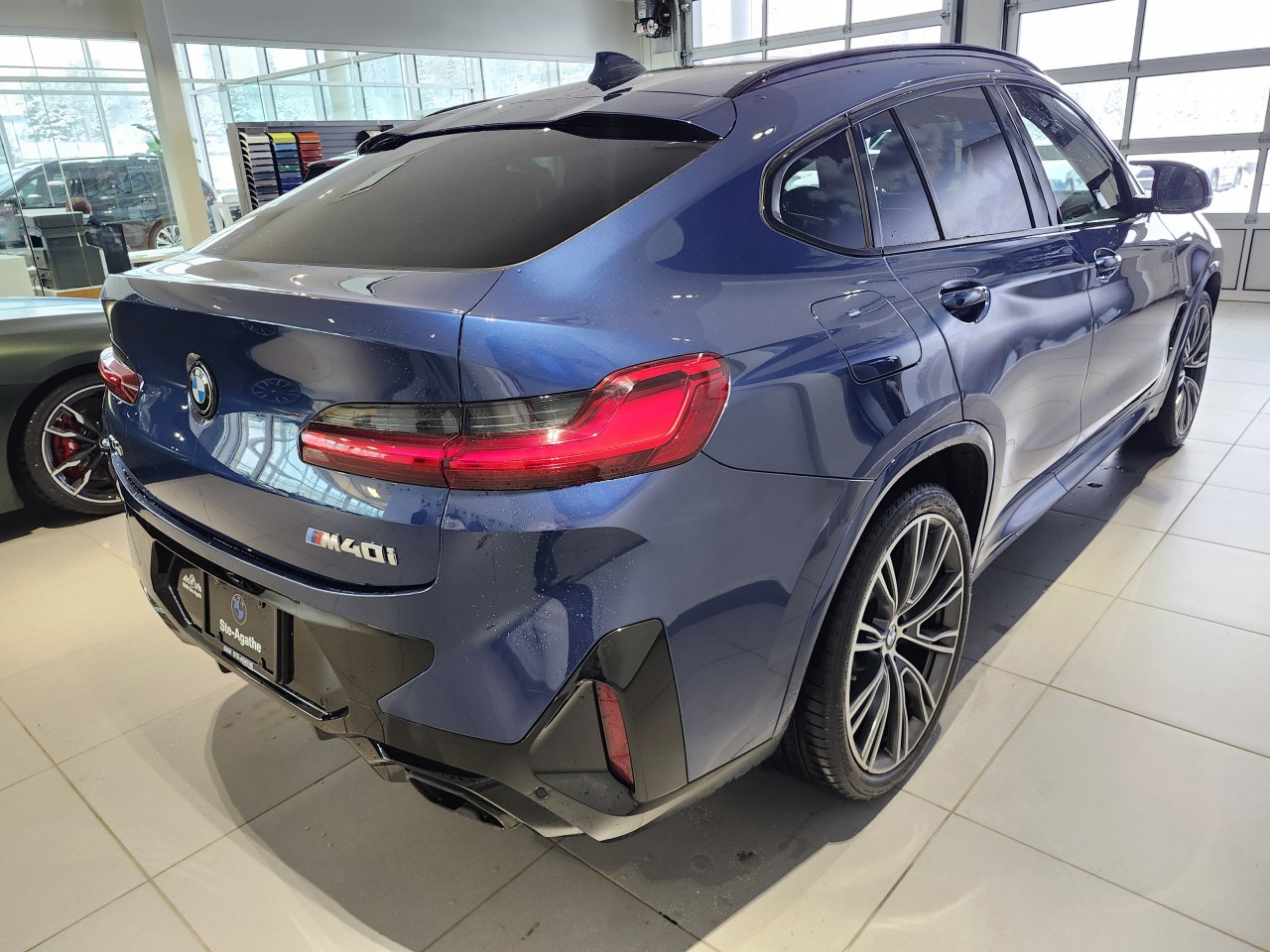 2023 BMW X4 - Image 7