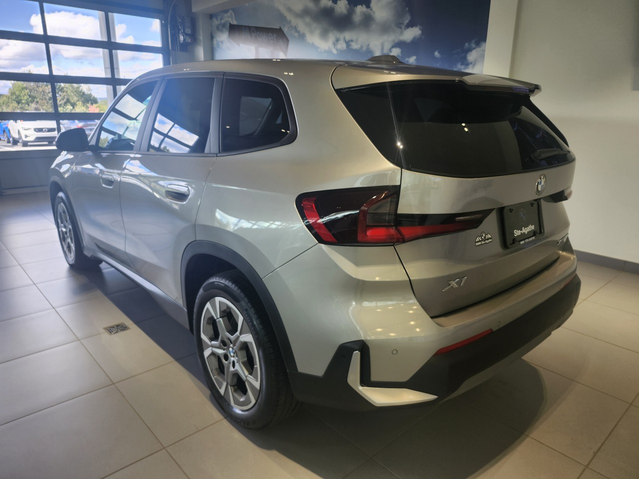 2024 BMW X1 - Image 4