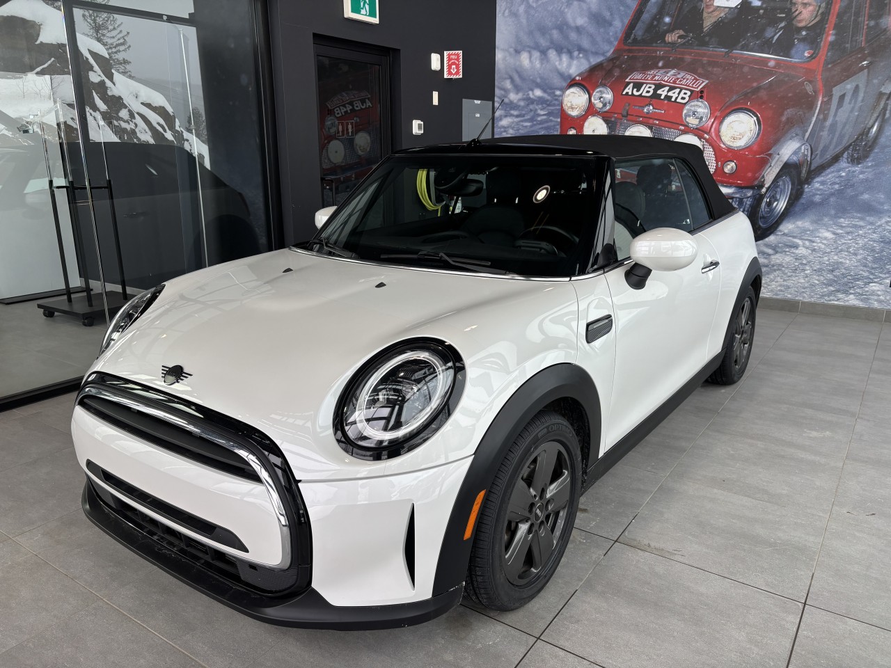 2024 Mini Cooper - Image 9