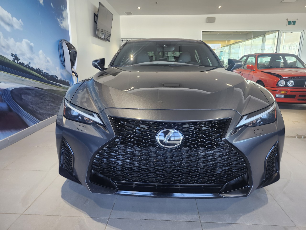2022 Lexus IS - Image 10