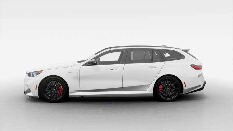 2027 BMW M5 - Image 3