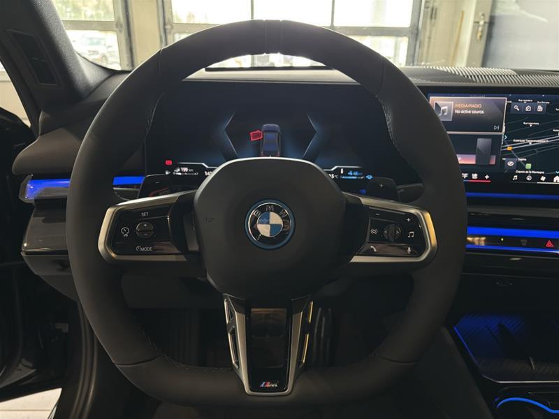 2026 BMW 550e - Image 14