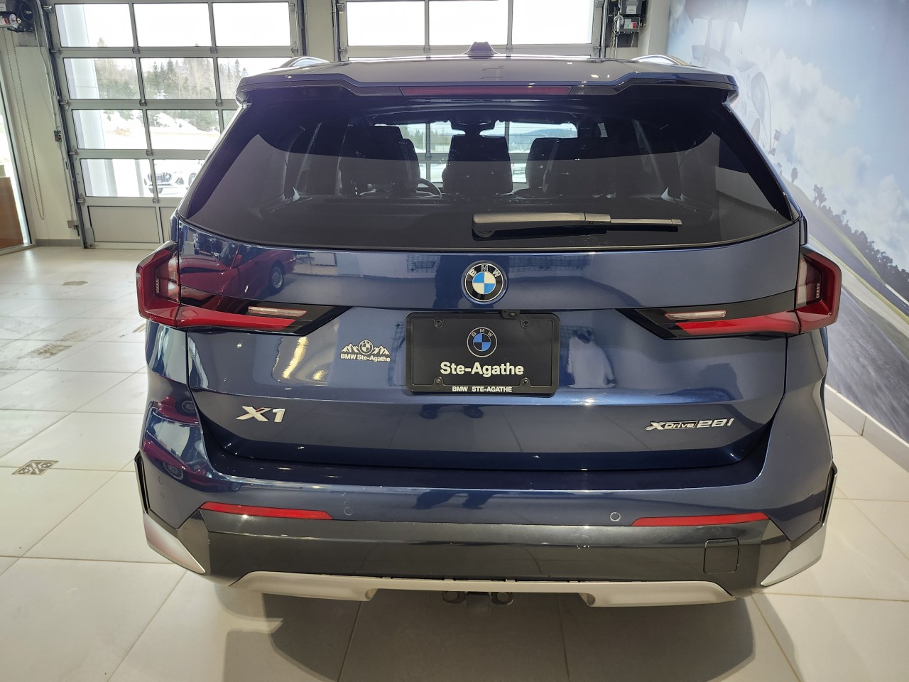 2023 BMW X1 - Image 5