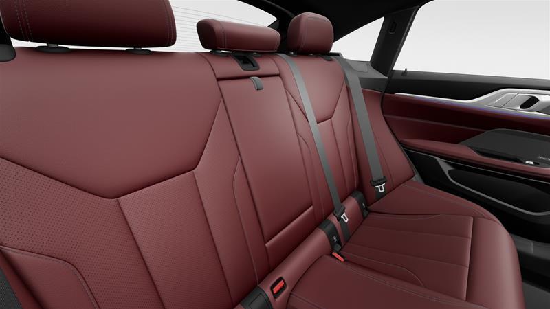 2026 BMW i4 - Image 13