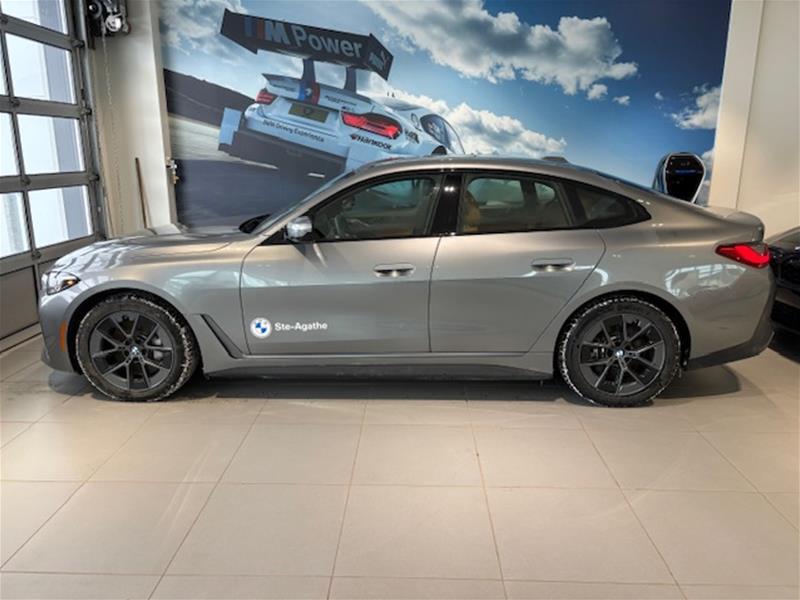 2025 BMW i4 - Image 2