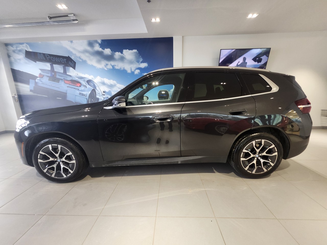 2025 BMW X3 - Image 2