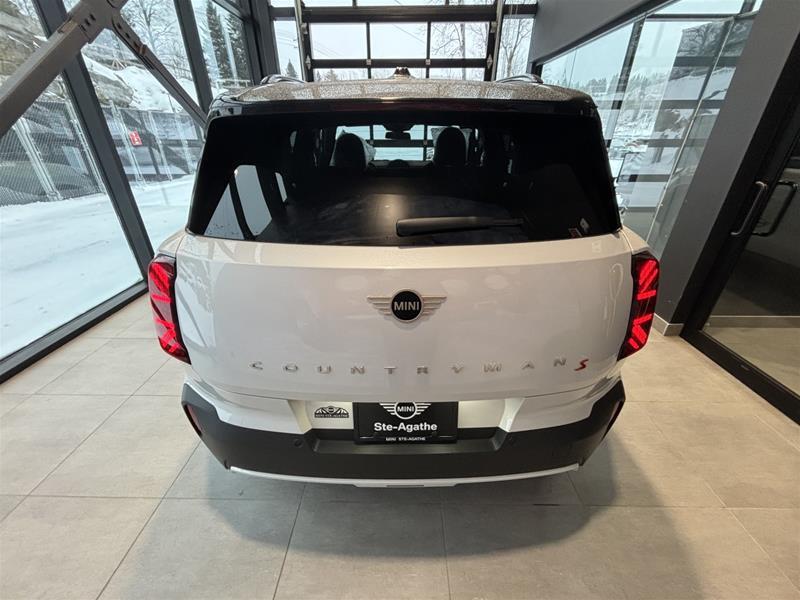 2026 MINI Countryman - Image 17
