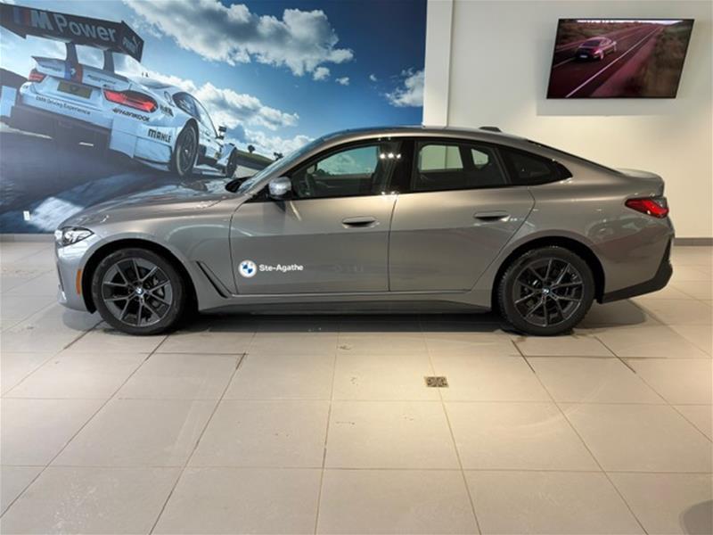 2025 BMW i4 - Image 2
