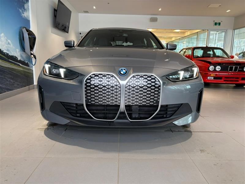 2025 BMW i4 - Image 5