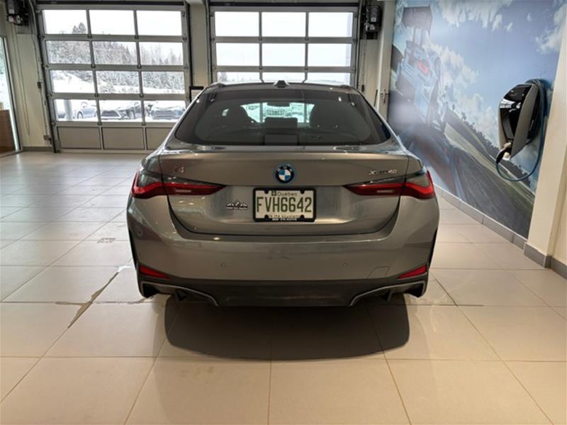 2025 BMW i4 - Image 8