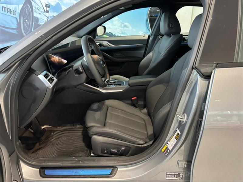 2025 BMW i4 - Image 10