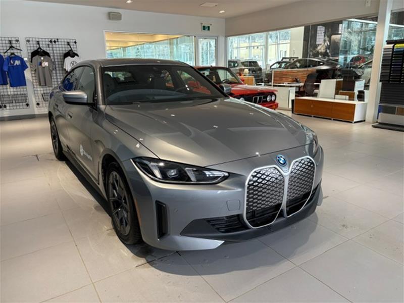 2025 BMW i4 - Image 11