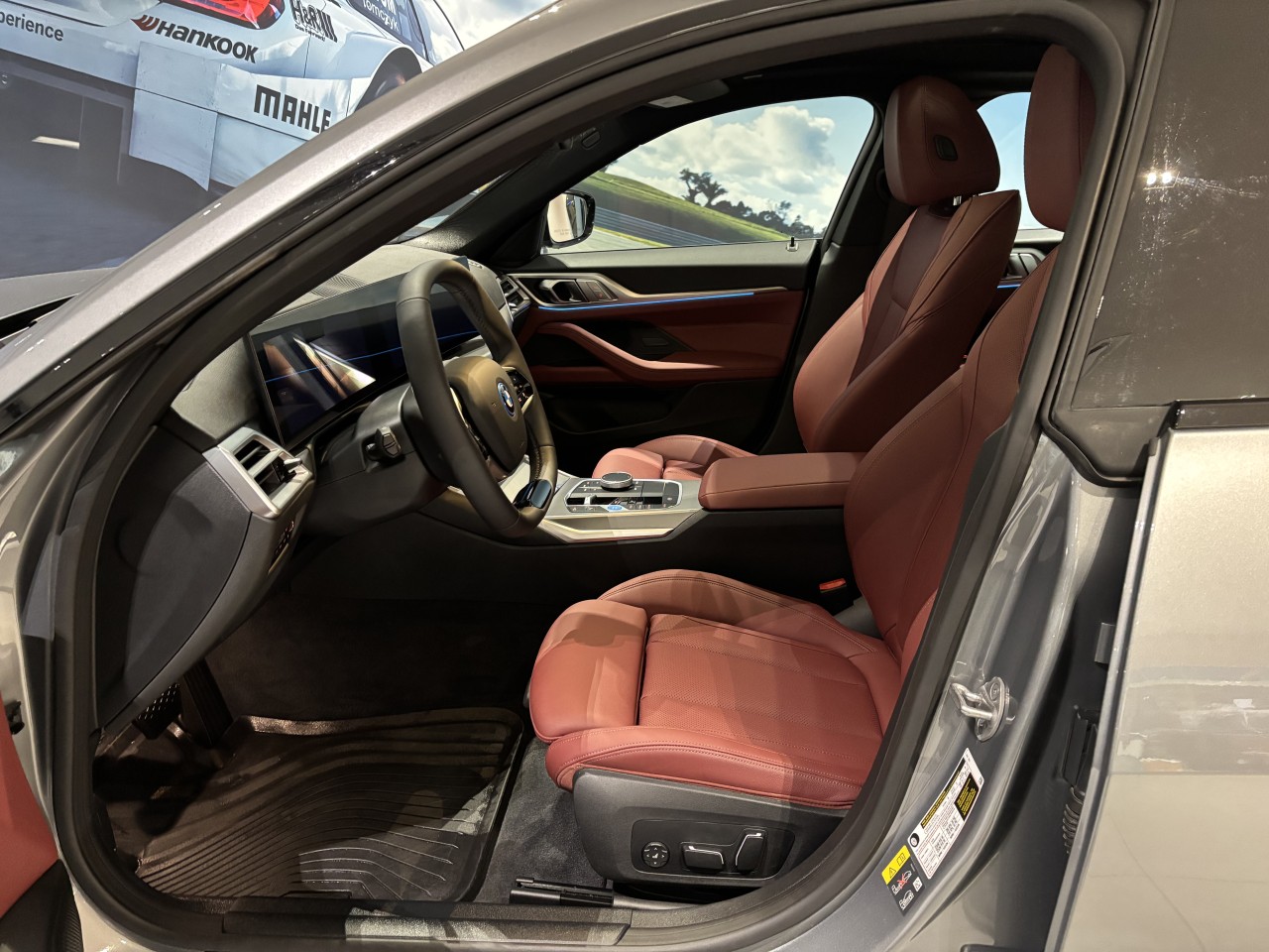 2025 BMW i4 - Image 11