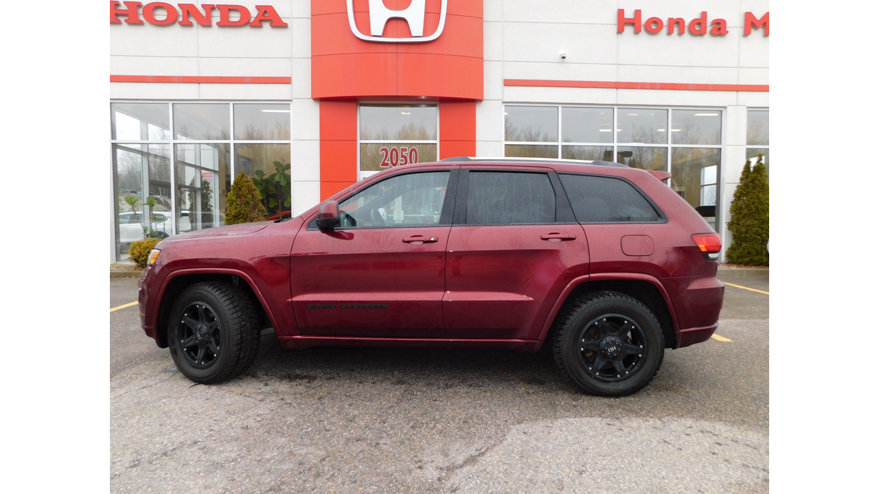 2019 Jeep Grand Cherokee - Image 2