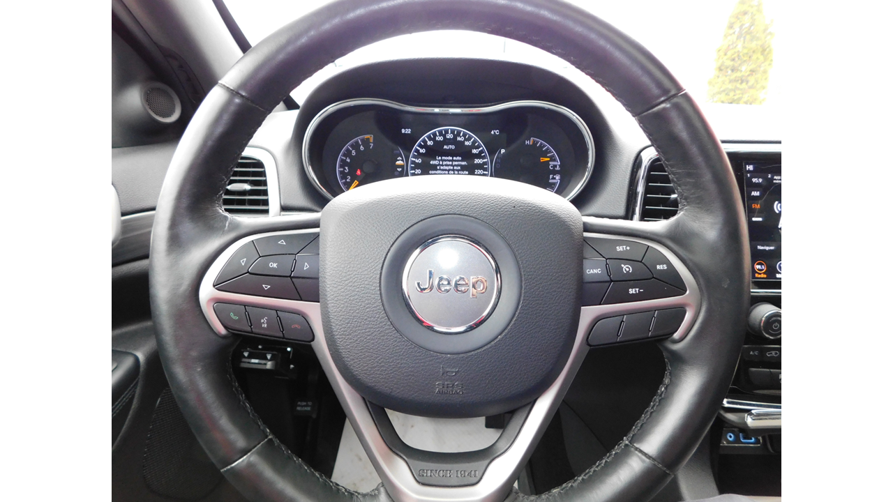 2019 Jeep Grand Cherokee - Image 14