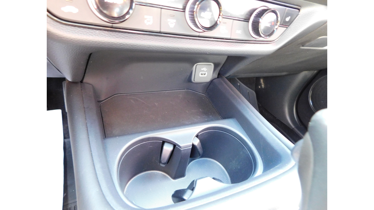 2023 Honda HR-V - Image 18