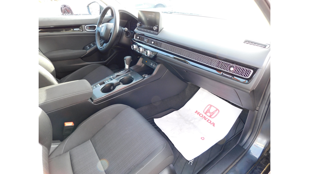 2024 Honda Civic - Image 31