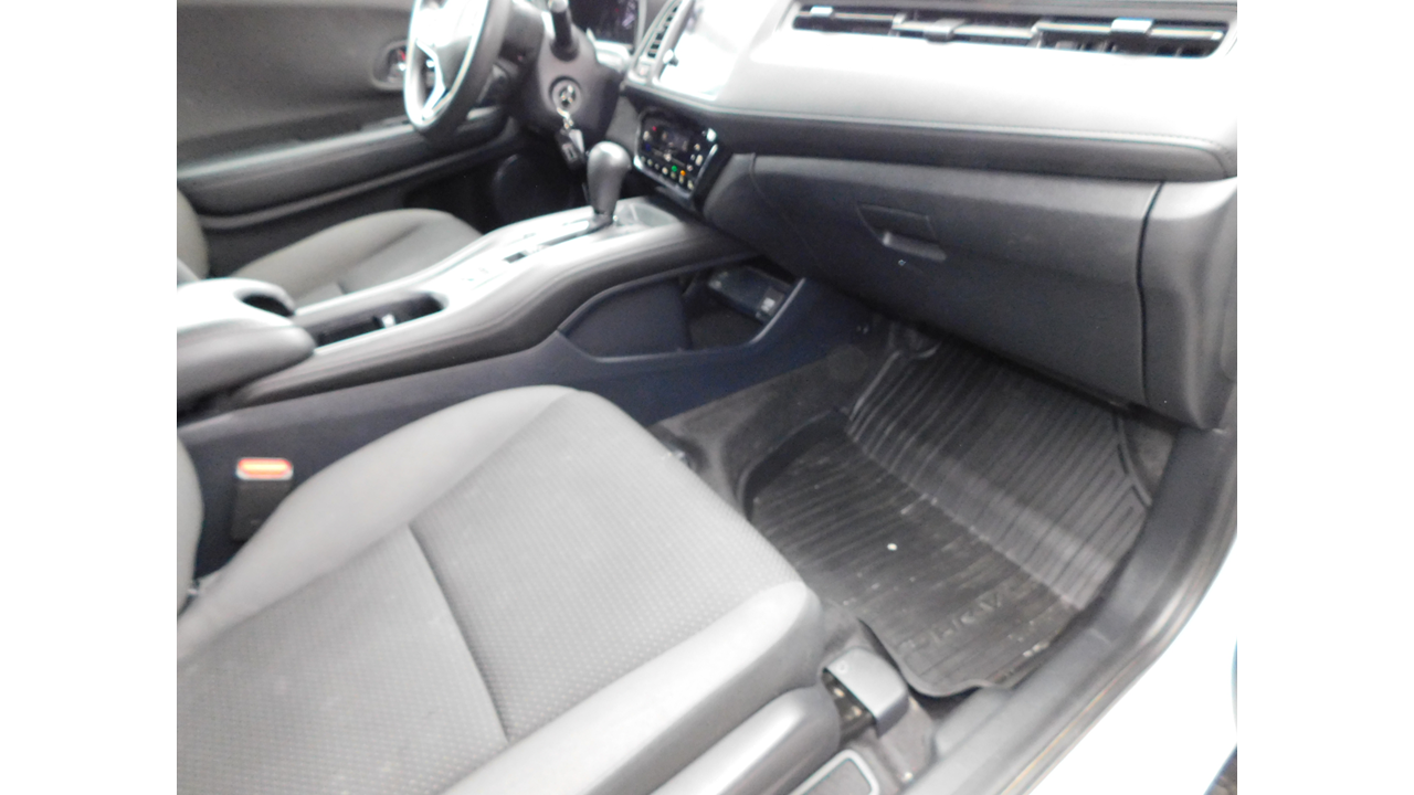 2022 Honda HR-V - Image 8