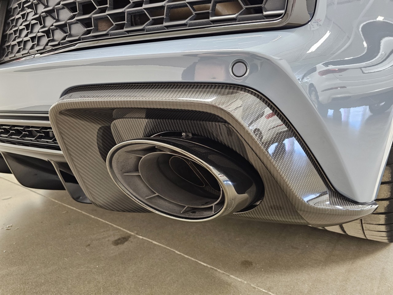 2023 Audi R8 - Image 25