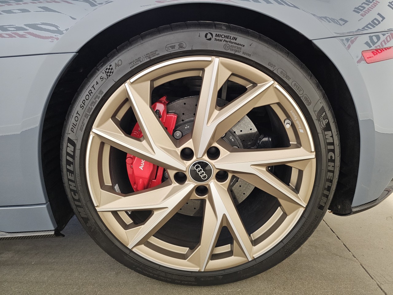 2023 Audi R8 - Image 26