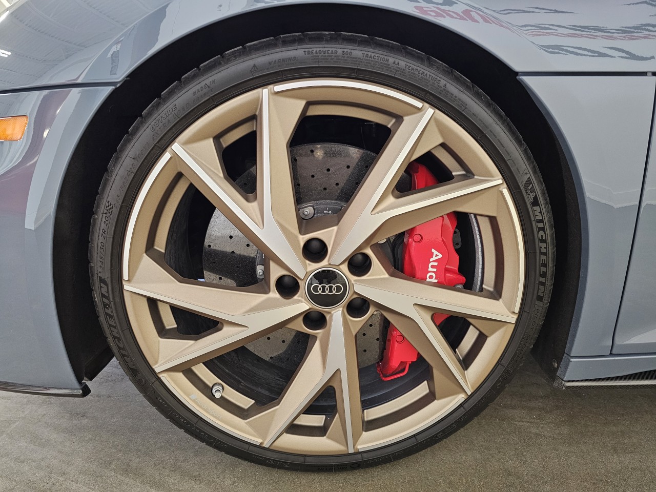 2023 Audi R8 - Image 28