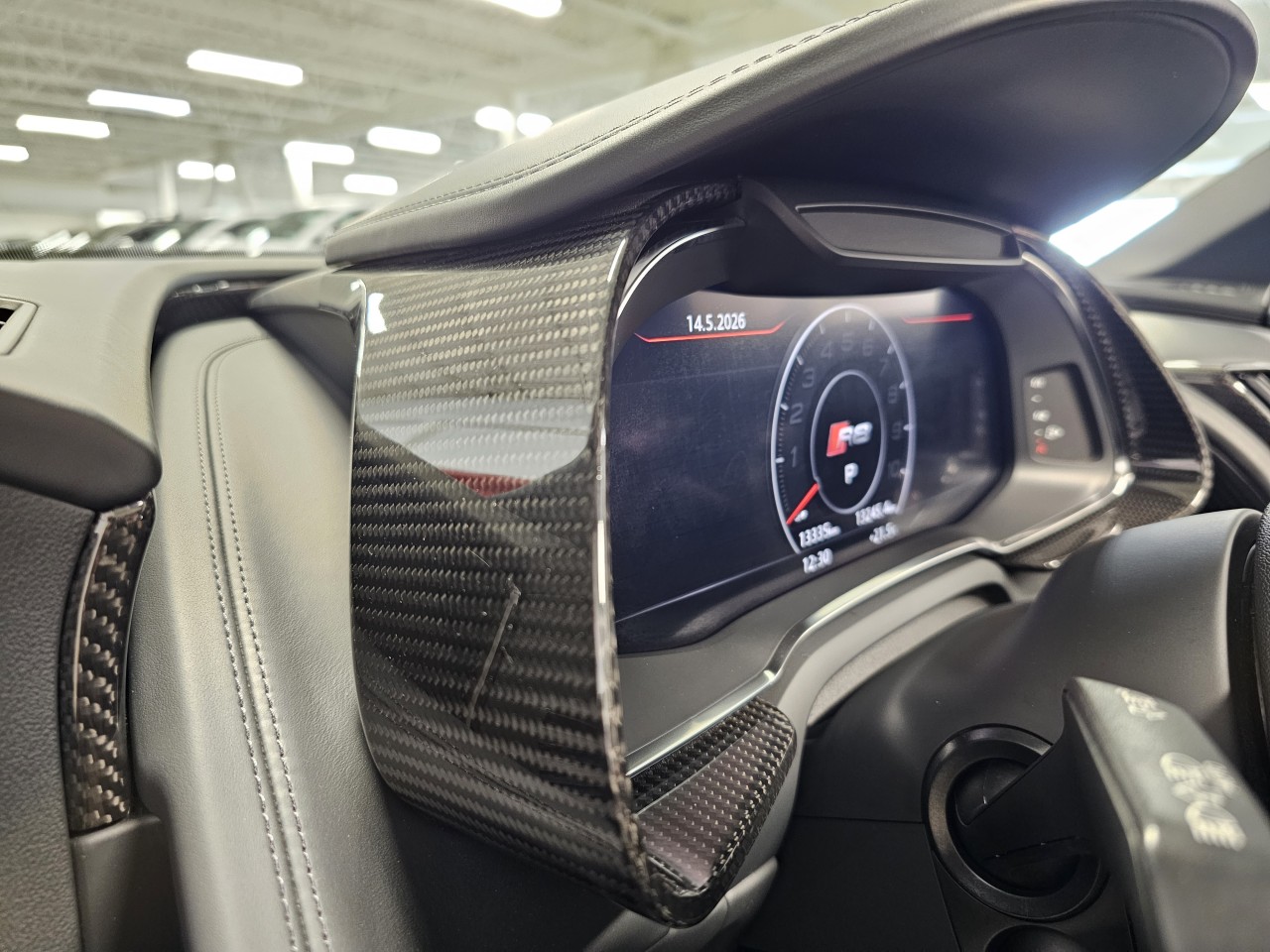 2023 Audi R8 - Image 32