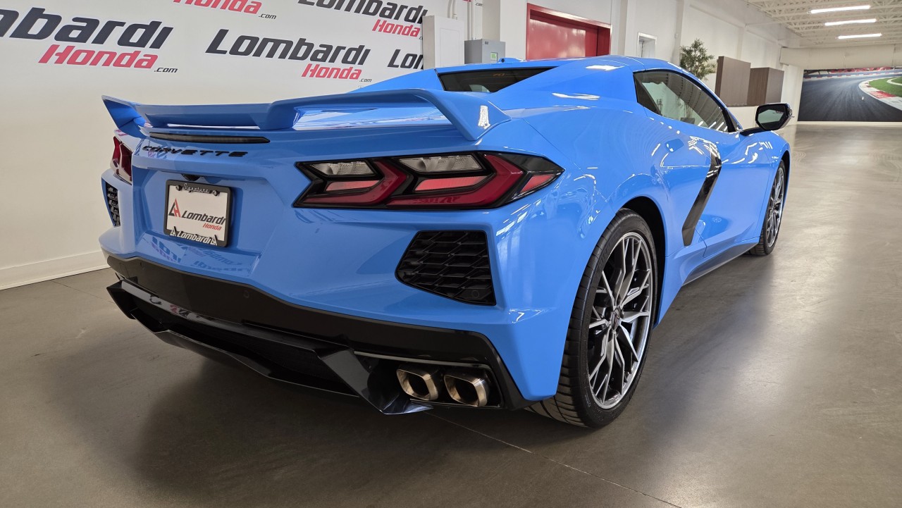 2023 Chevrolet Corvette - Image 8