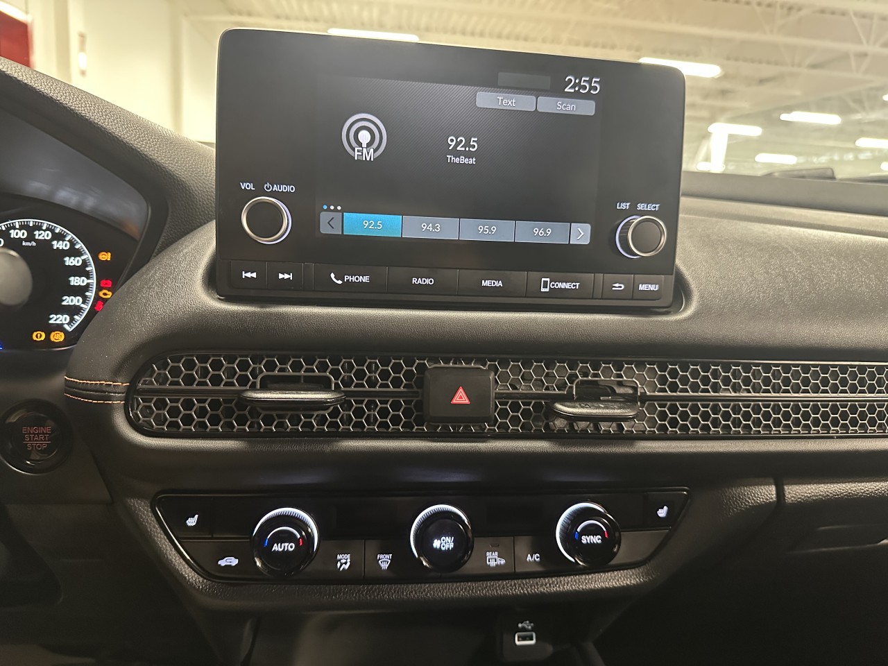 2023 Honda HR-V - Image 15