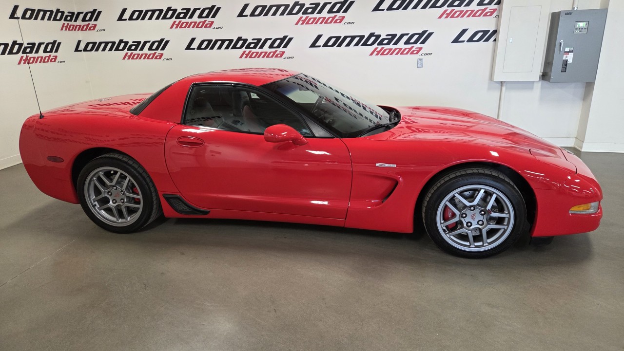 2003 Chevrolet Corvette - Image 2