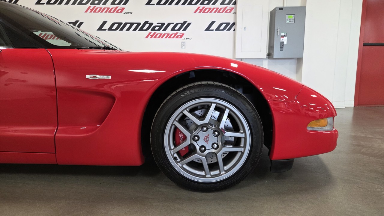 2003 Chevrolet Corvette - Image 3